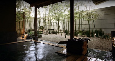 竹葉新葉亭の大浴場の一つ